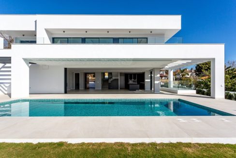 Villa moderna sul mare a Benalmadena Costa