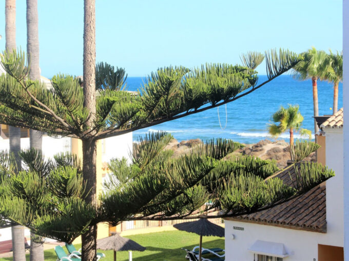 beachfront penthouse in Bahia de Marbella