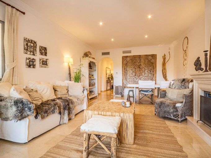 Ibiza style apartment in Elviria