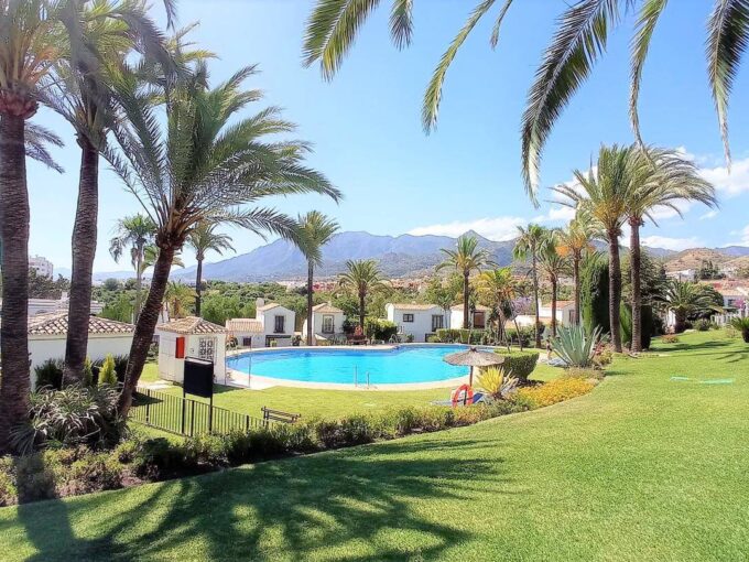 casa vicino al Río Real Golf Club