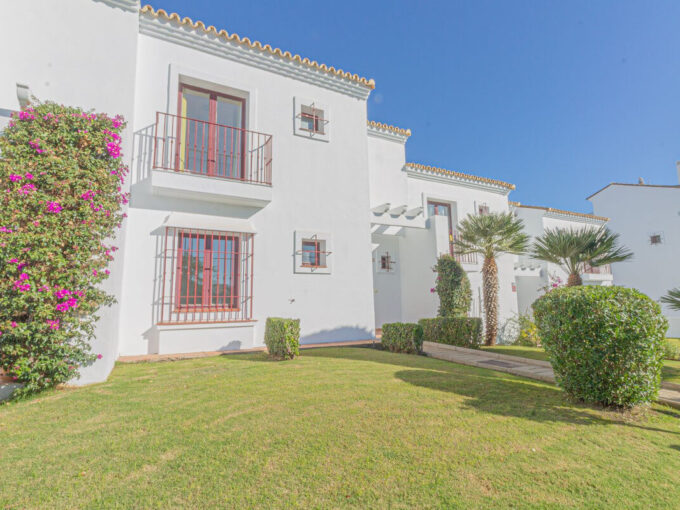 house with golf and sea views in alcaidesa