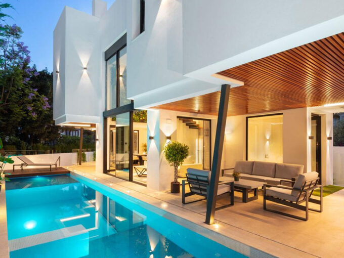 modern luxury villa in Golden Mile