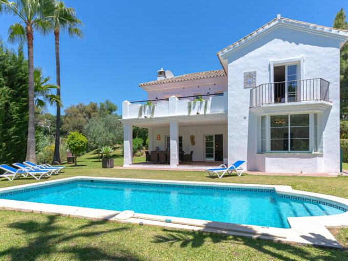 villa for sale in Calahonda