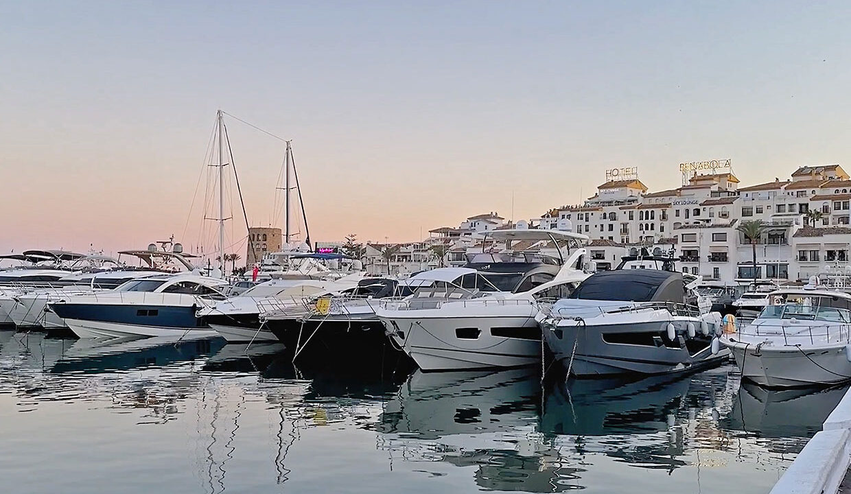 5-Exterior-View-Apartment-Grande-Banus