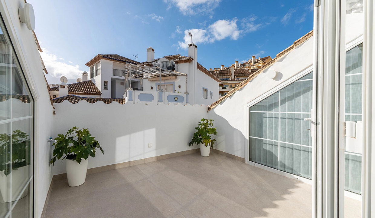 Penthouse-Zafiro_39